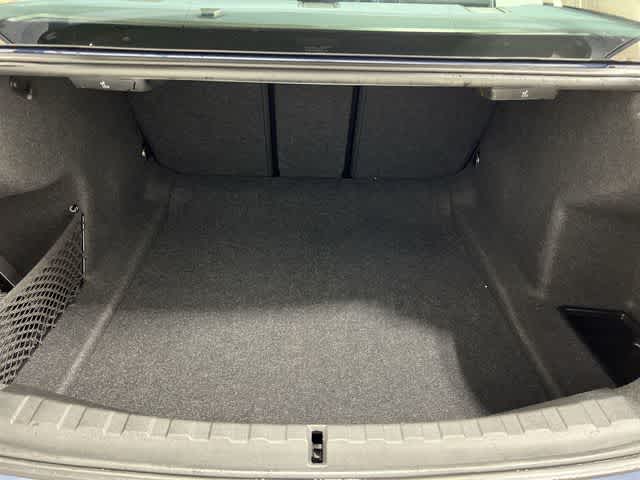 Thumbnail: 2024 BMW 3 Series - 32