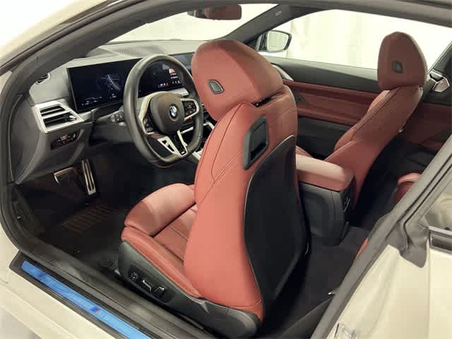 Thumbnail: 2025 BMW 4 Series - 24