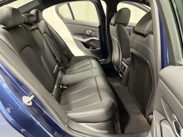 Thumbnail: 2024 BMW 3 Series - 25