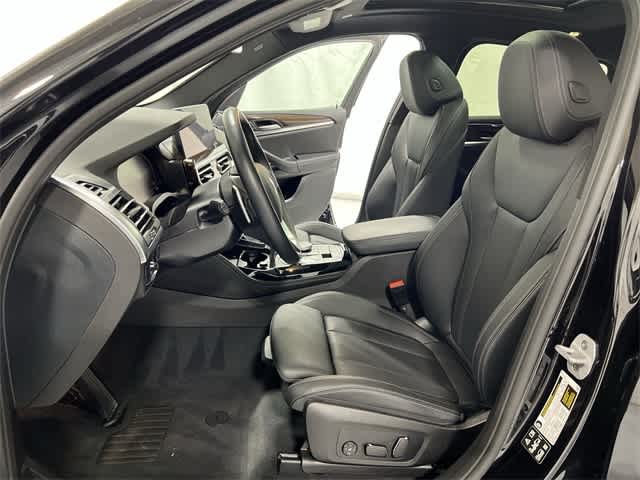 Thumbnail: 2025 BMW X4 - 21