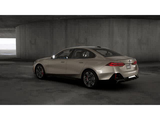 Thumbnail: 2026 BMW 5 Series - 2