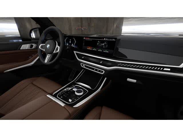Thumbnail: 2026 BMW X7 - 14