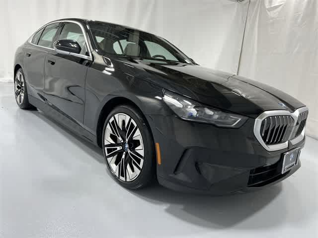 Thumbnail: 2025 BMW i5 - 15