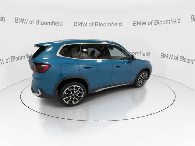 Thumbnail: 2024 BMW X1 - 8
