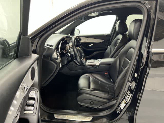 Thumbnail: 2021 Mercedes-Benz GLC - 10