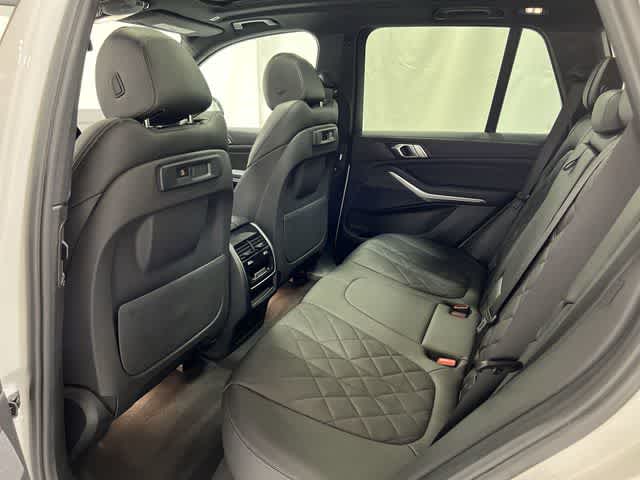 Thumbnail: 2023 BMW X5 - 24