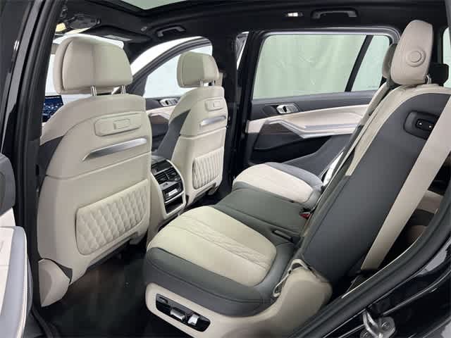 Thumbnail: 2023 BMW X7 - 24