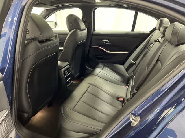 Thumbnail: 2024 BMW 3 Series - 24