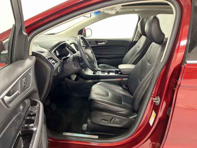 Thumbnail: 2019 Ford Edge - 10