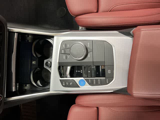 Thumbnail: 2023 BMW i4 - 30