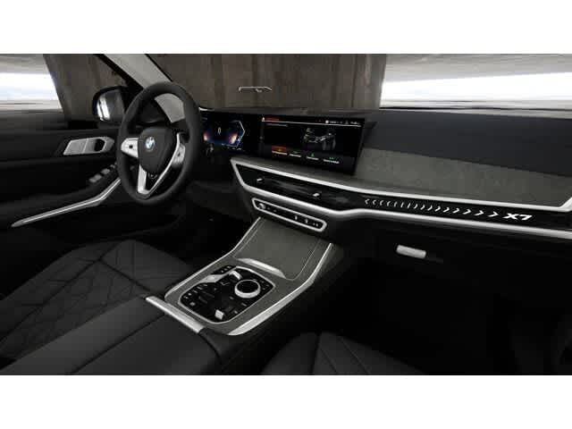 Thumbnail: 2026 BMW X7 - 14