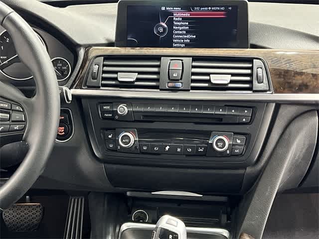 Thumbnail: 2015 BMW 3 Series - 28