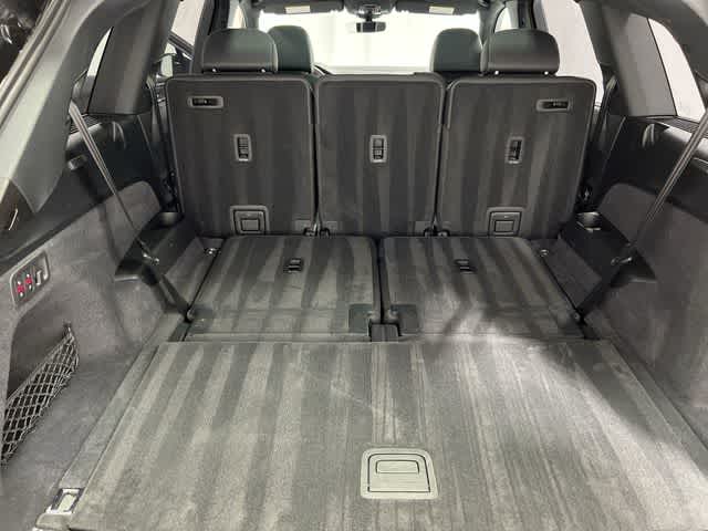 Thumbnail: 2025 Audi Q7 - 32