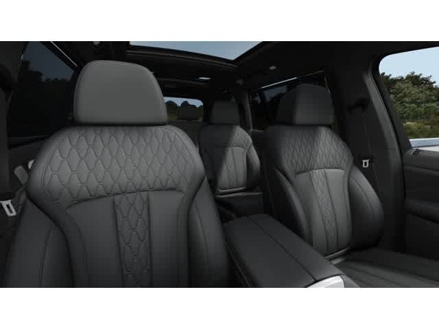 Thumbnail: 2027 BMW X7 - 11
