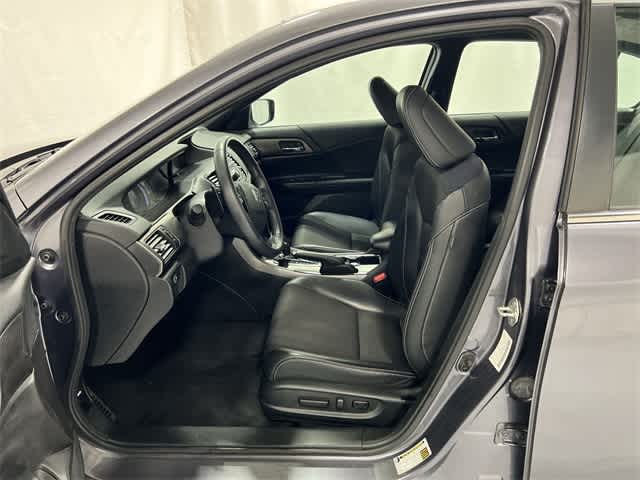 Thumbnail: 2016 Honda Accord - 10