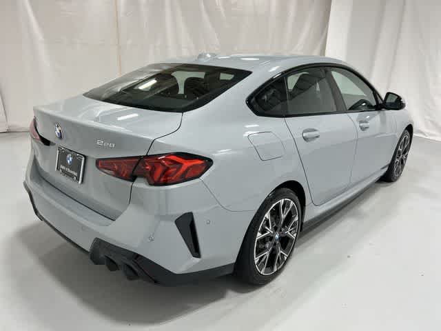 Thumbnail: 2025 BMW 2 Series - 14