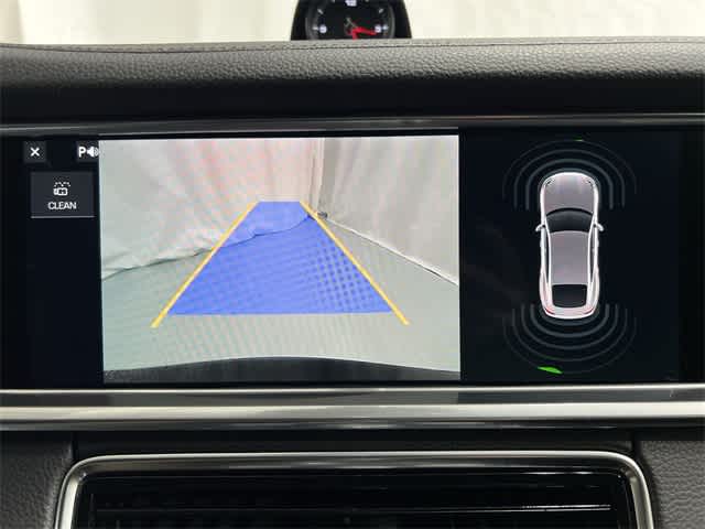 Thumbnail: 2018 Porsche Panamera - 29