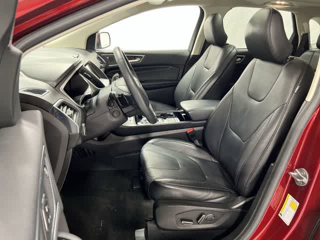Thumbnail: 2019 Ford Edge - 21