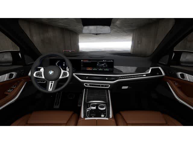 2026 BMW X7 M60i 10