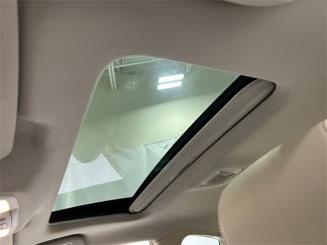 Thumbnail: 2010 Nissan Altima - 23