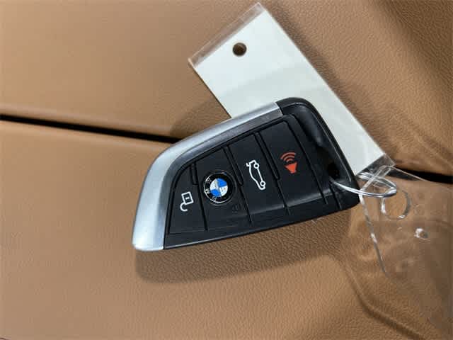 Thumbnail: 2023 BMW 5 Series - 33