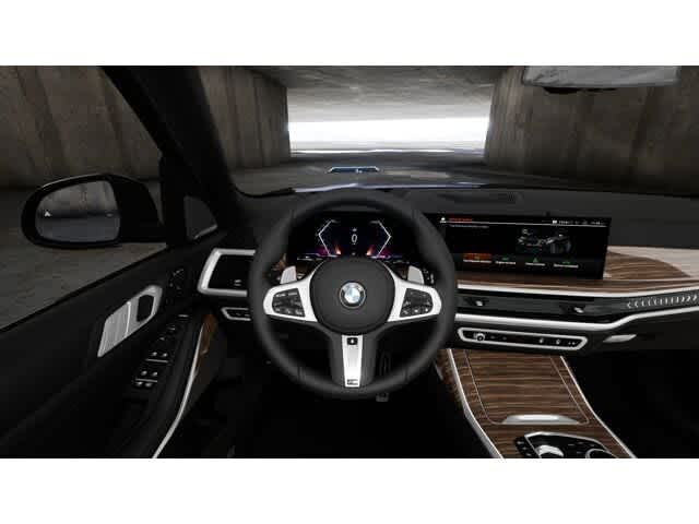 Thumbnail: 2026 BMW X7 - 13