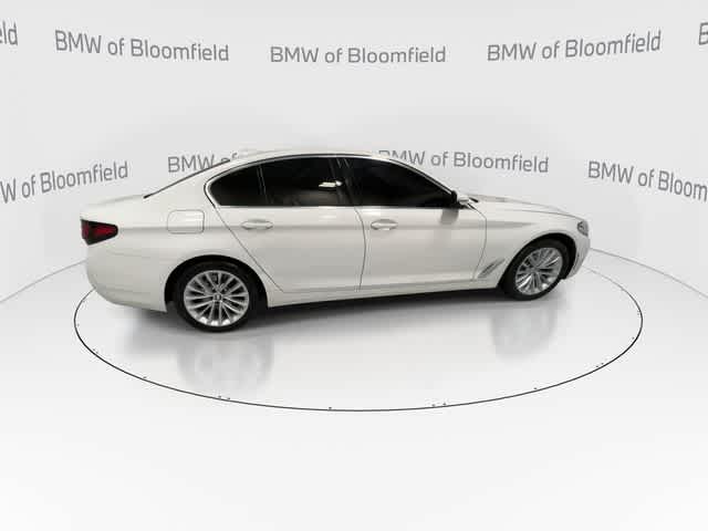 Thumbnail: 2023 BMW 5 Series - 8
