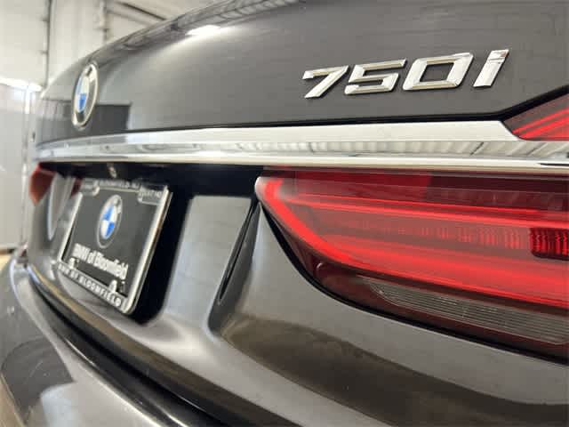 Thumbnail: 2018 BMW 7 Series - 17