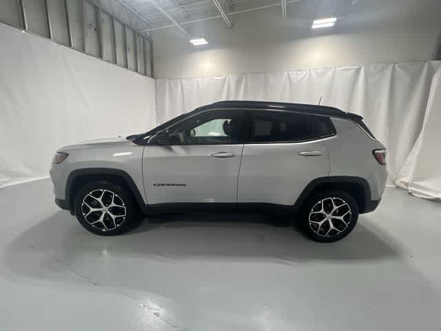 Thumbnail: 2024 Jeep Compass - 11