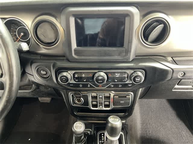 Thumbnail: 2020 Jeep Wrangler - 27