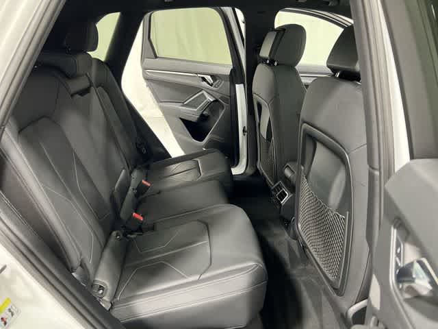 Thumbnail: 2020 Audi Q3 - 25