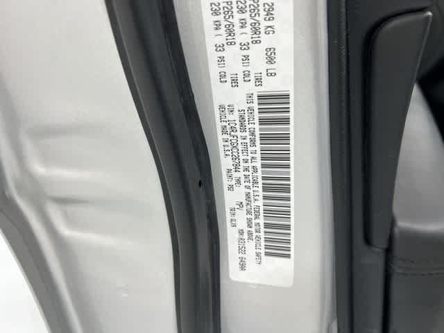 Thumbnail: 2012 Jeep Grand Cherokee - 33