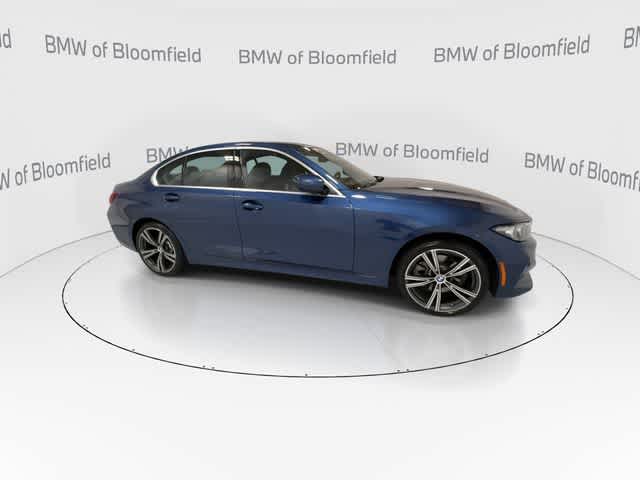 Thumbnail: 2024 BMW 3 Series - 9