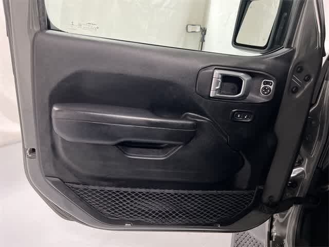 Thumbnail: 2020 Jeep Wrangler - 34