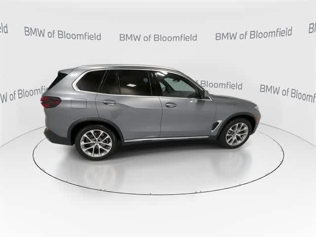 Thumbnail: 2025 BMW X5 - 8