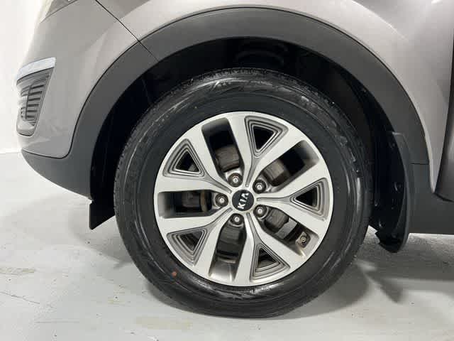 Thumbnail: 2015 Kia Sportage - 18