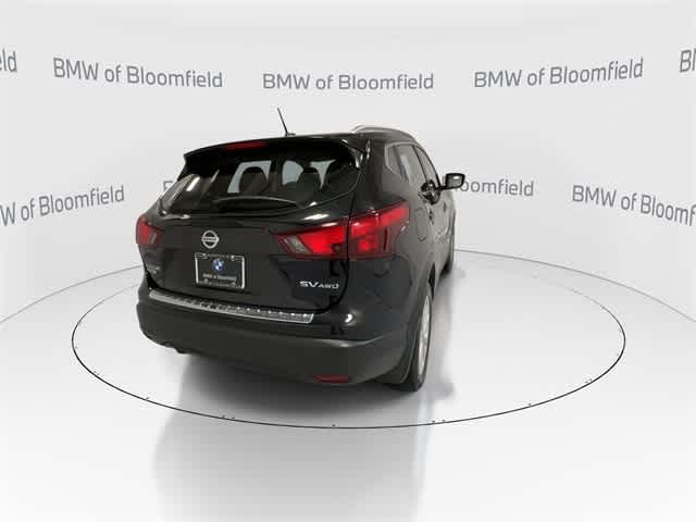 Thumbnail: 2017 Nissan Rogue Sport - 7