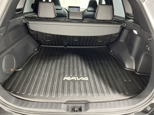 Thumbnail: 2025 Toyota RAV4 - 32