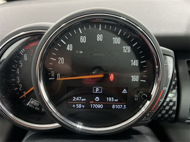 Thumbnail: 2020 MINI Cooper Hardtop - 30