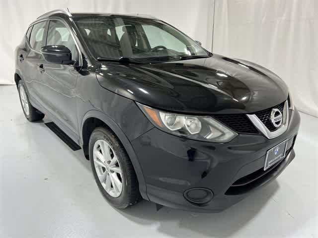 Thumbnail: 2017 Nissan Rogue Sport - 15