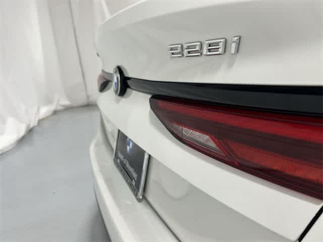 Thumbnail: 2022 BMW 2 Series - 17