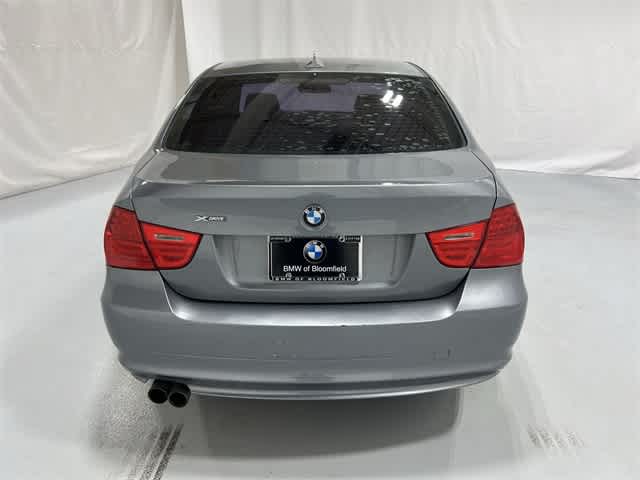 Thumbnail: 2011 BMW 3 Series - 13