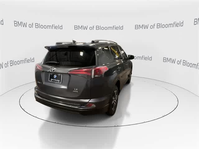 Thumbnail: 2017 Toyota RAV4 - 7