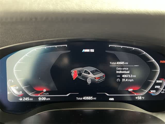 Thumbnail: 2022 BMW M5 - 30