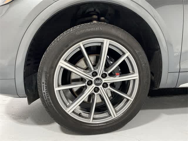 Thumbnail: 2022 Audi SQ5 - 18