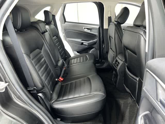 Thumbnail: 2020 Ford Edge - 24