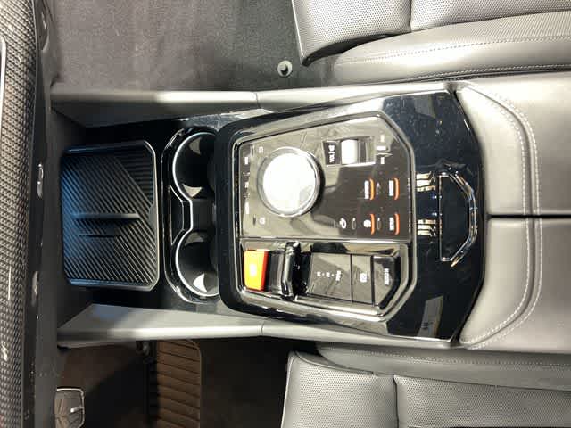 Thumbnail: 2025 BMW M5 - 29