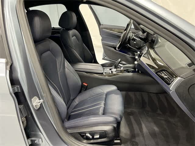 Thumbnail: 2020 BMW 5 Series - 26