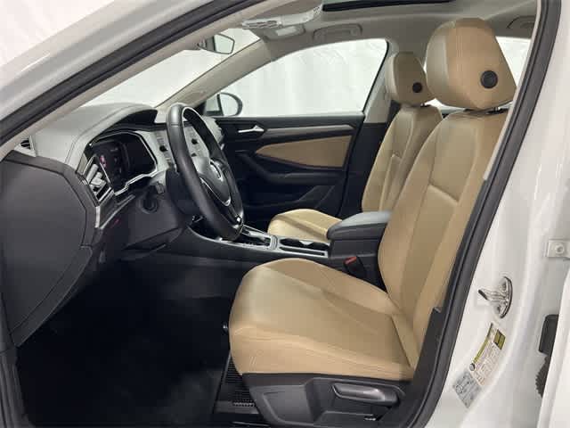 Thumbnail: 2019 Volkswagen Jetta - 10