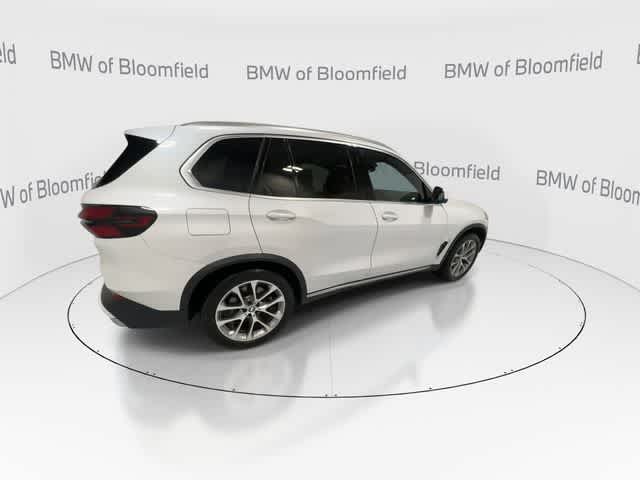 Thumbnail: 2024 BMW X5 - 8